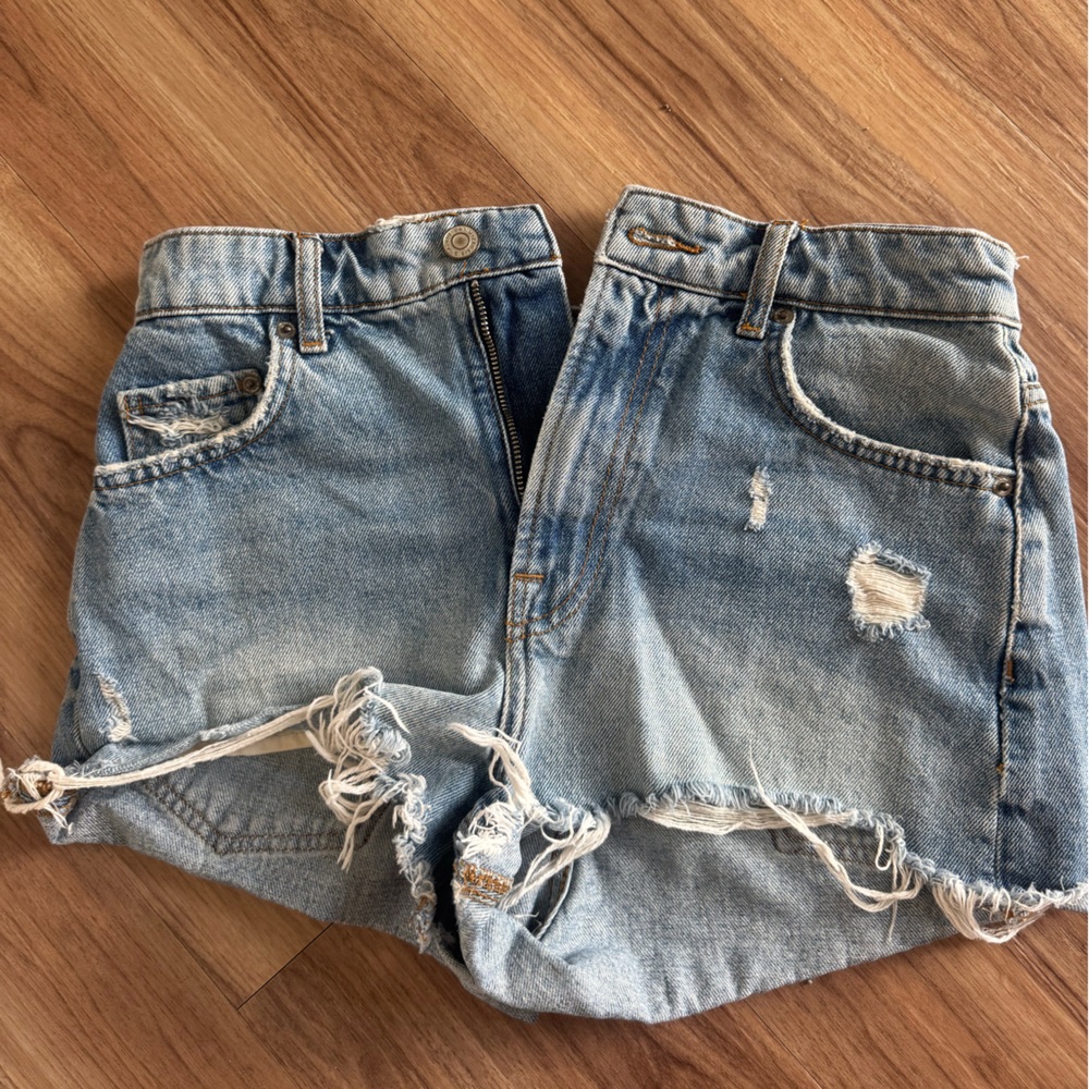 Zara high-waist distressed denim shorts